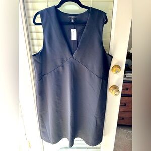 NWT Banana Republic Black Sleeveless V-Neck Dress in Size 18 Tall.